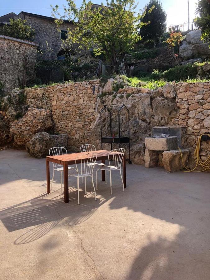 Ca Di Pippo "Tasso" Appartamento Ristrutturato Orco Feglino Exterior foto